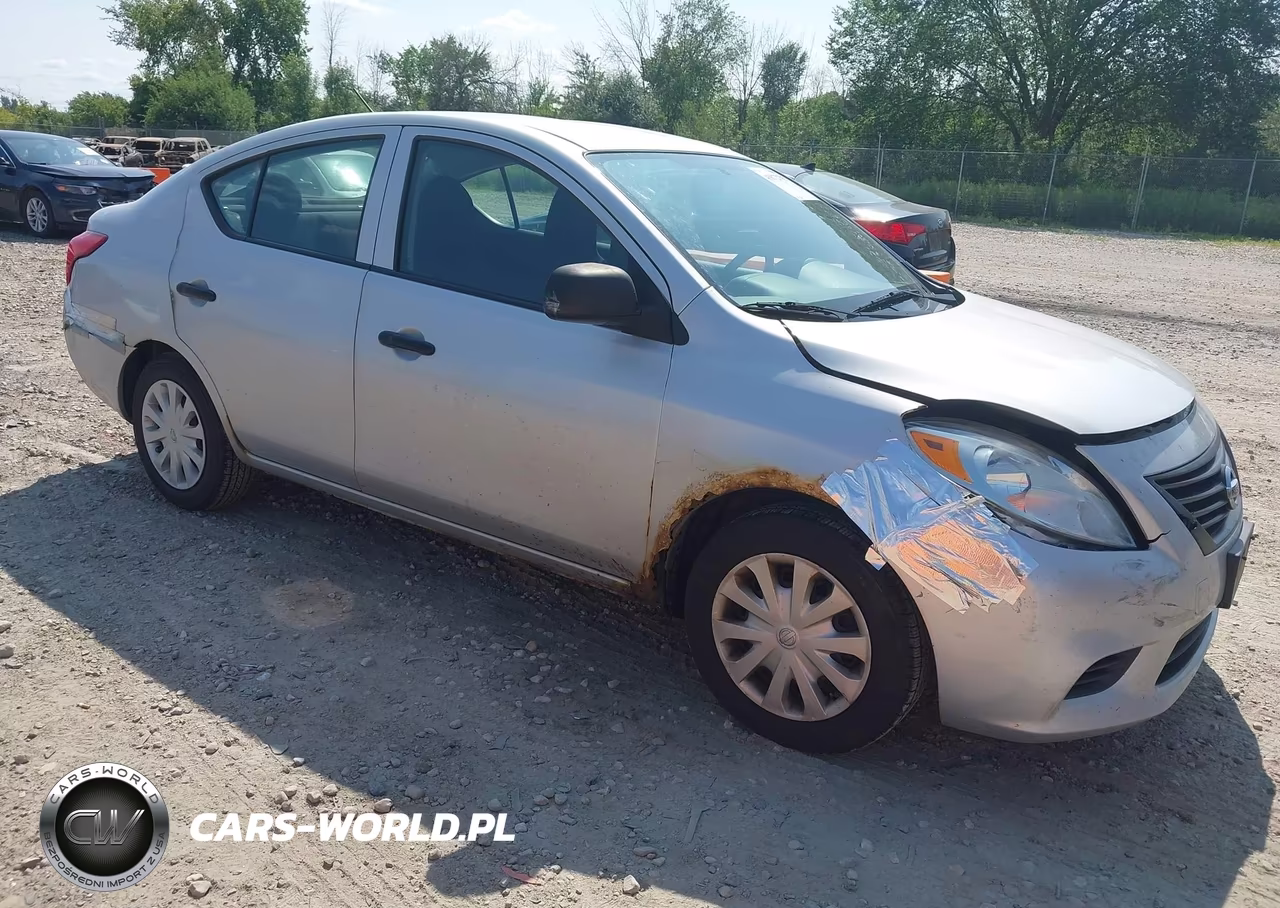 2014 Nissan Versa 1.6 S