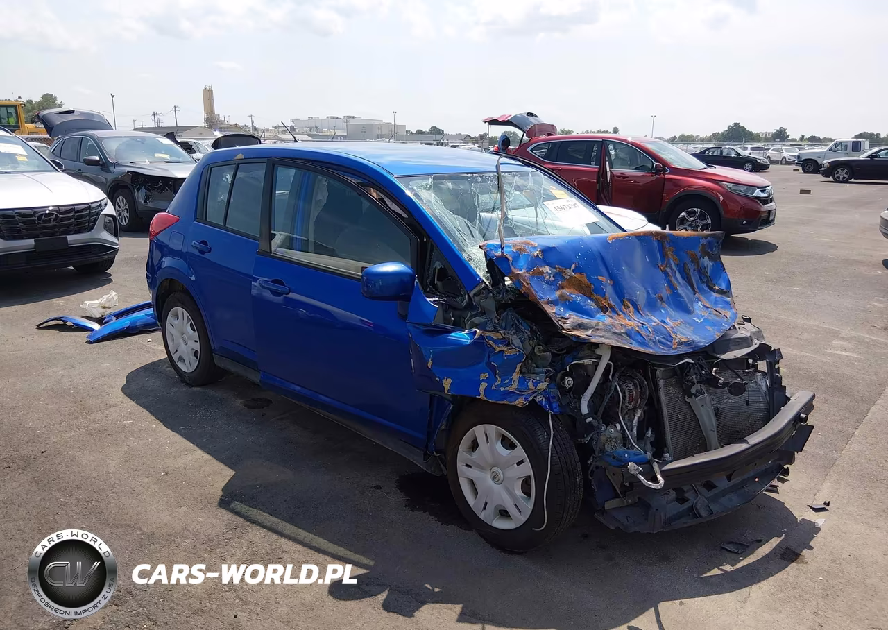 2011 Nissan Versa 1.8S