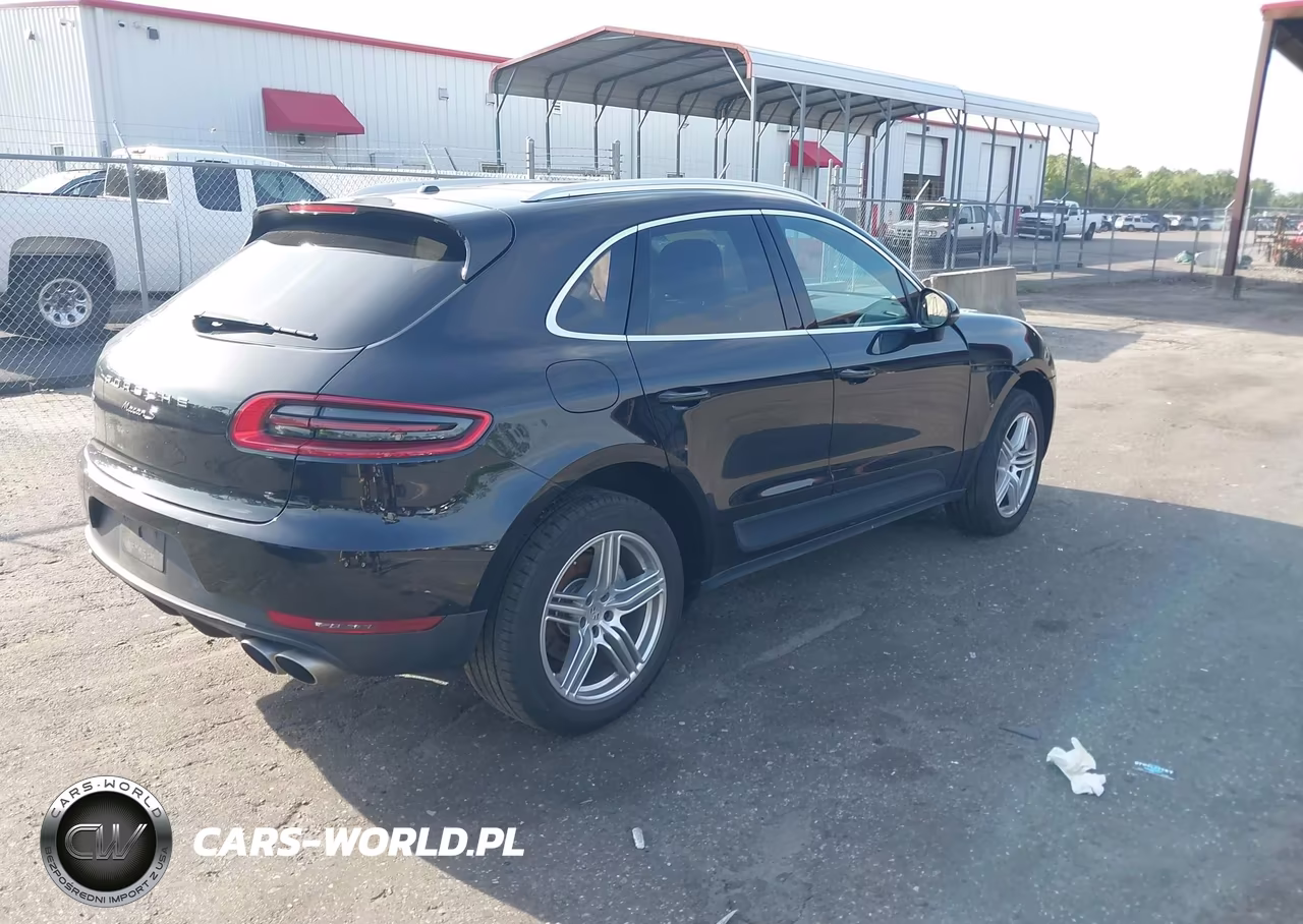 2015 Porsche Macan S VIN:WP1AB2A58FLB71413 - 4