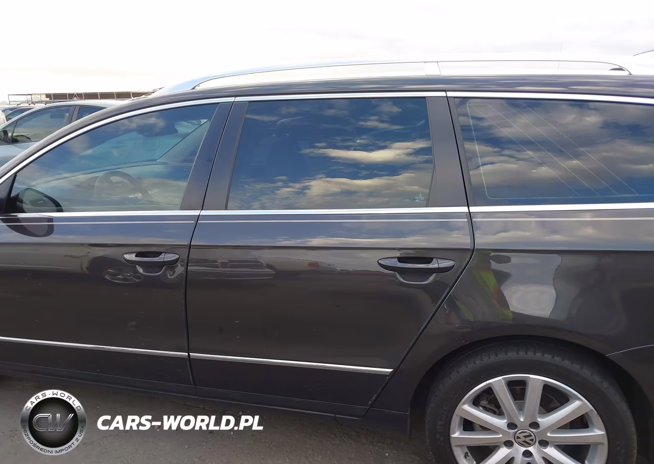 2010 Volkswagen Passat Komfort VIN:WVWXM7AN7AE081413 - 13