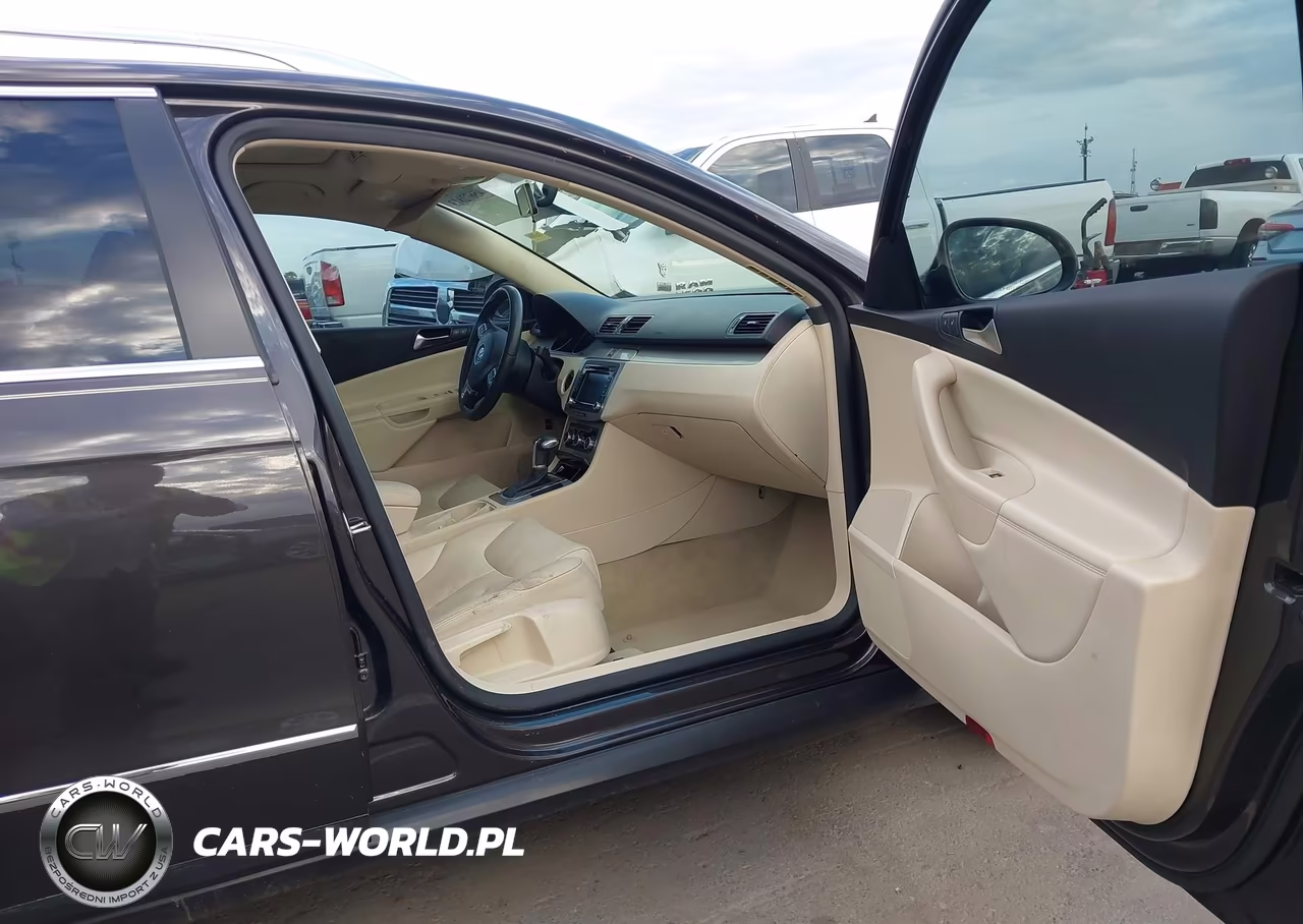 2010 Volkswagen Passat Komfort VIN:WVWXM7AN7AE081413 - 5