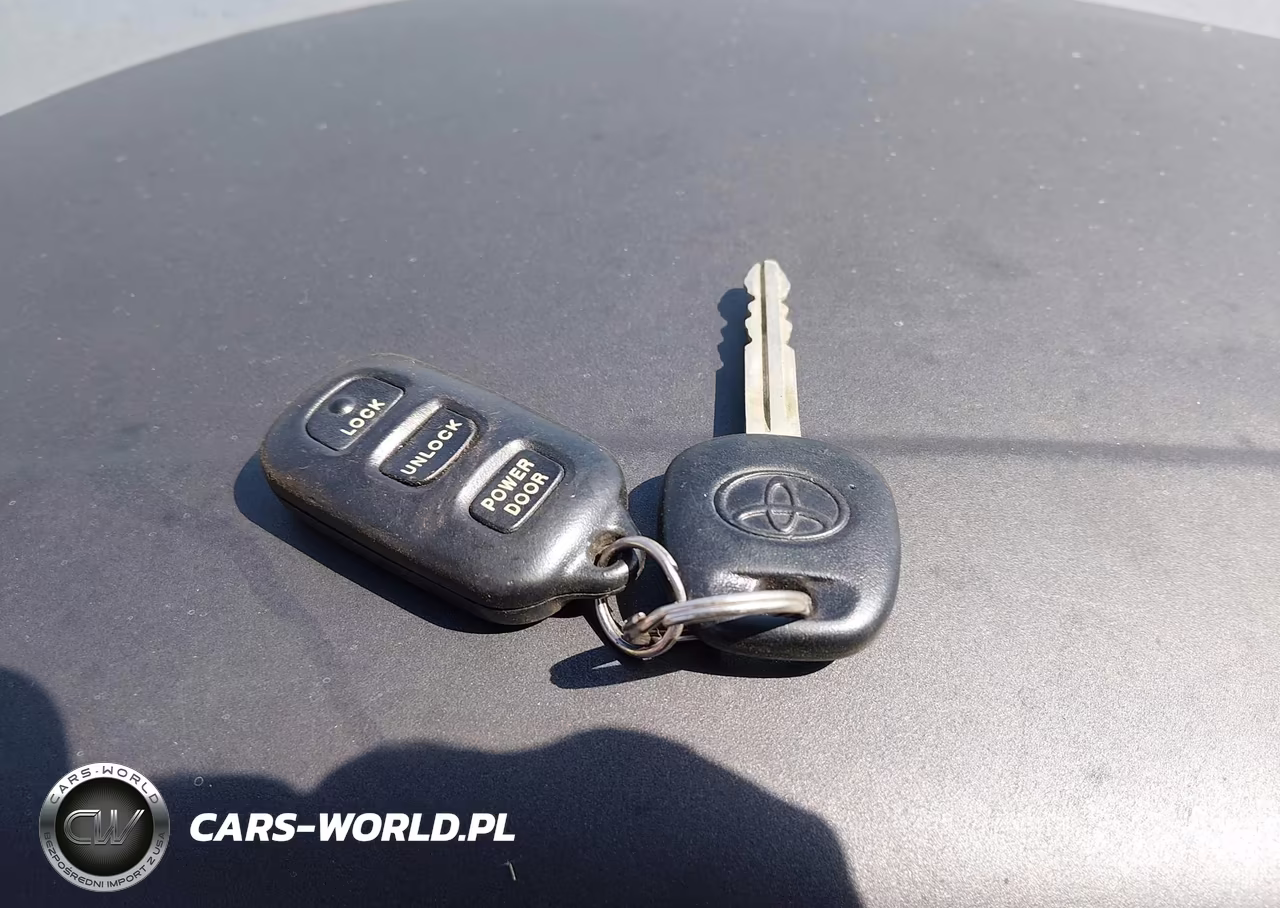 2000 Toyota Sienna Xle VIN:4T3ZF13C5YU212983 - 11