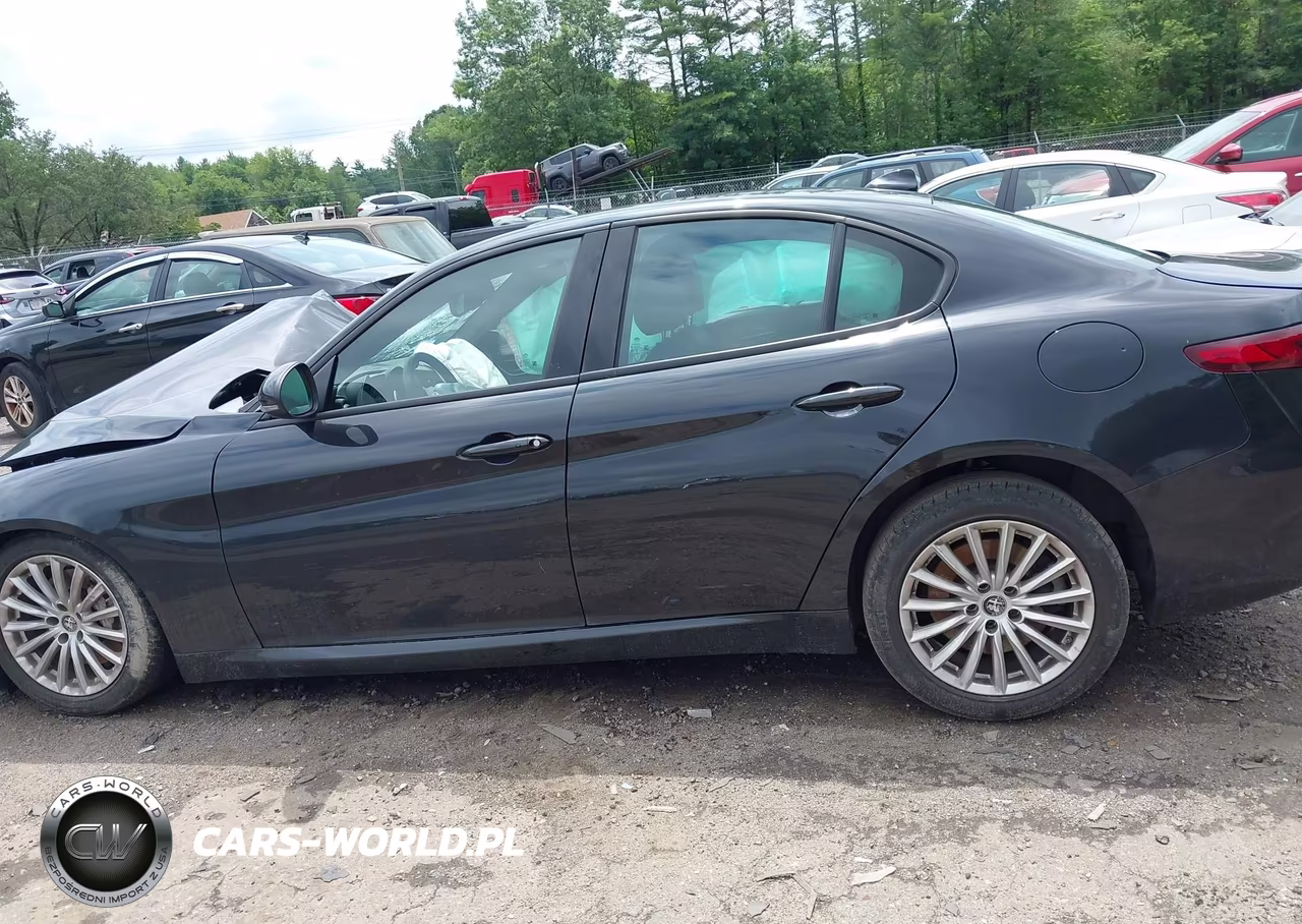 2022 Alfa Romeo Giulia Sprint Awd VIN:ZARFANAN4N7660562 - 14