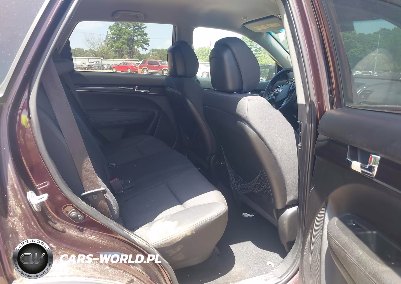 2011 Kia Sorento Lx VIN:5XYKT4A11BG100815 - 8