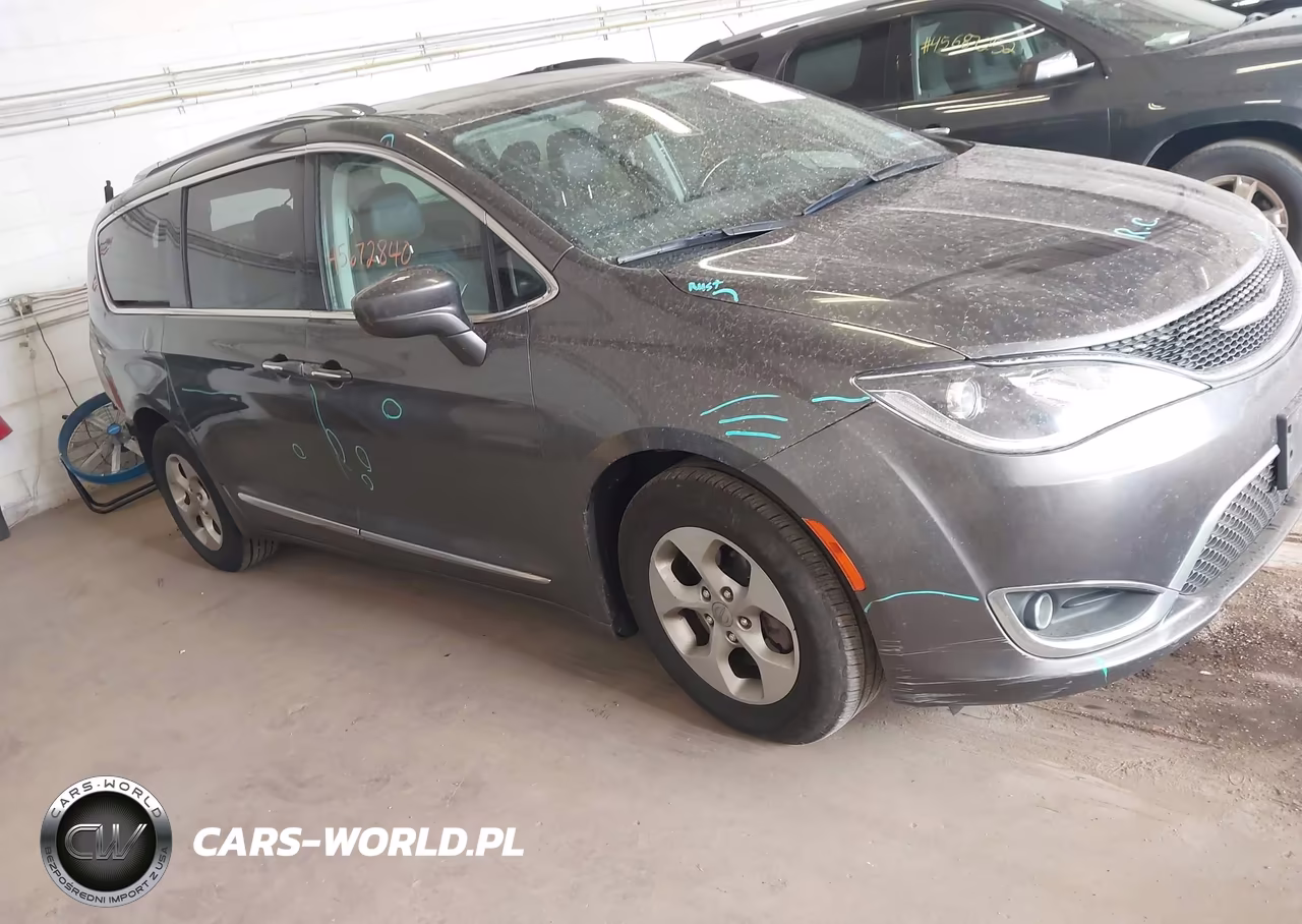 2017 Chrysler Pacifica Touring-L Plus – zdjęcie 1 z 16