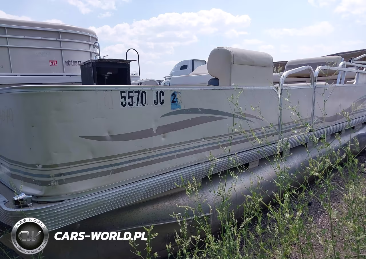 2001 Pontoon 203 VIN:MNX60562L001 - 2