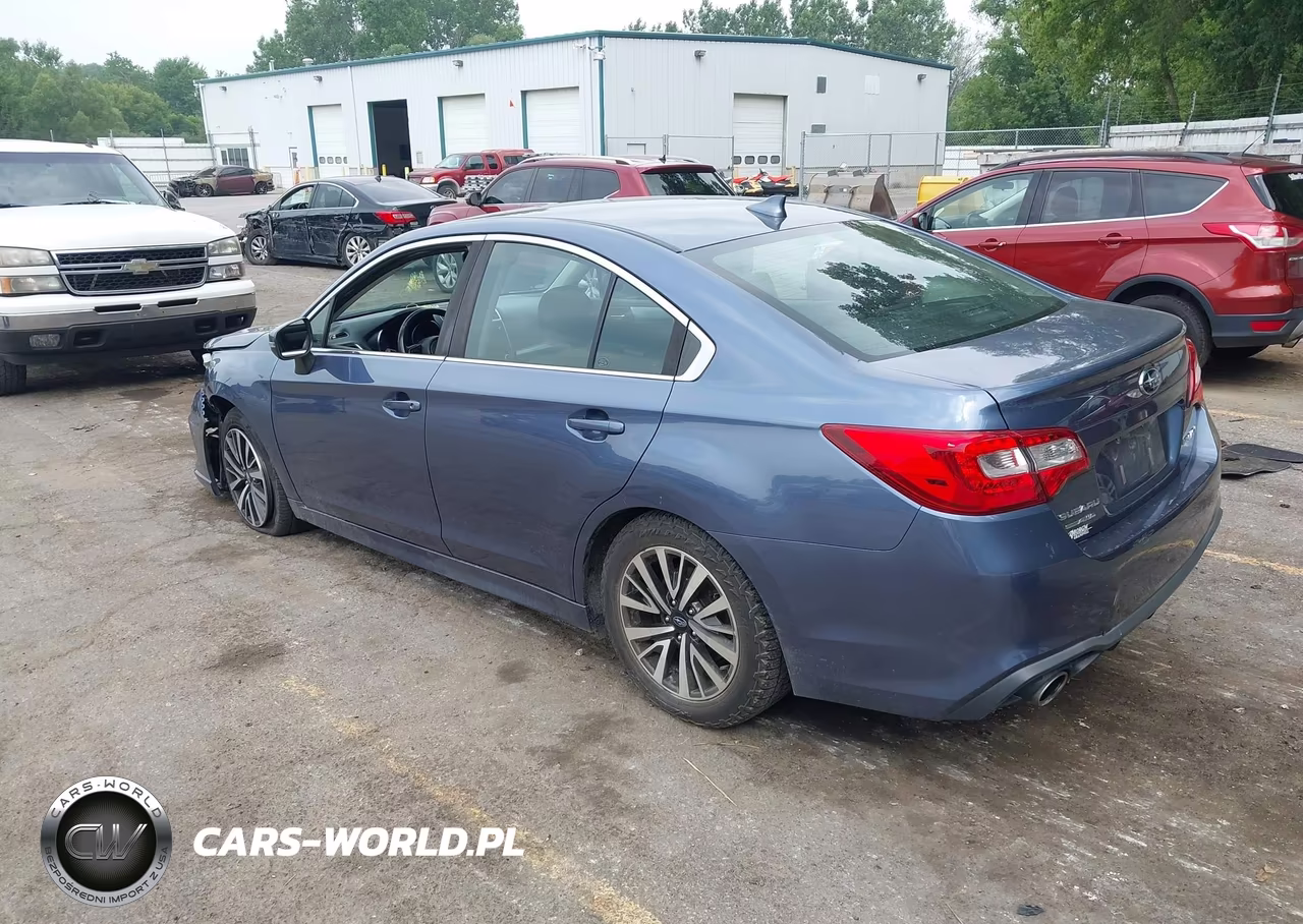 2018 Subaru Legacy 2.5I Premium VIN:4S3BNAF6XJ3033955 - 3