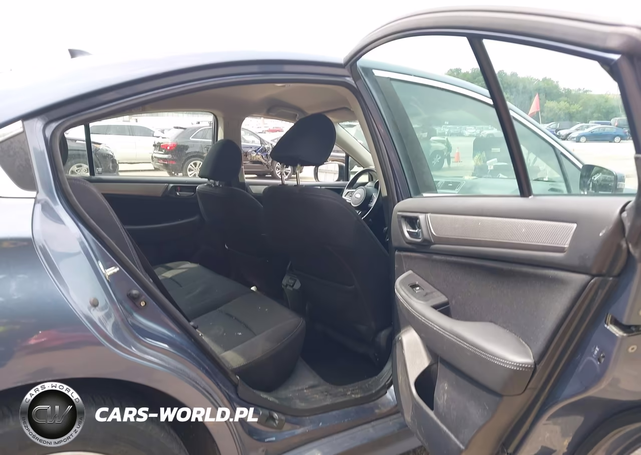 2018 Subaru Legacy 2.5I Premium VIN:4S3BNAF6XJ3033955 - 8