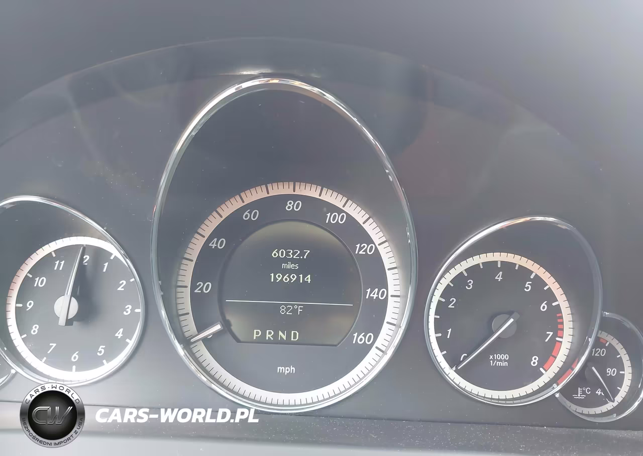 2010 Mercedes-Benz E 550 VIN:WDDKJ7CB0AF034083 - 7