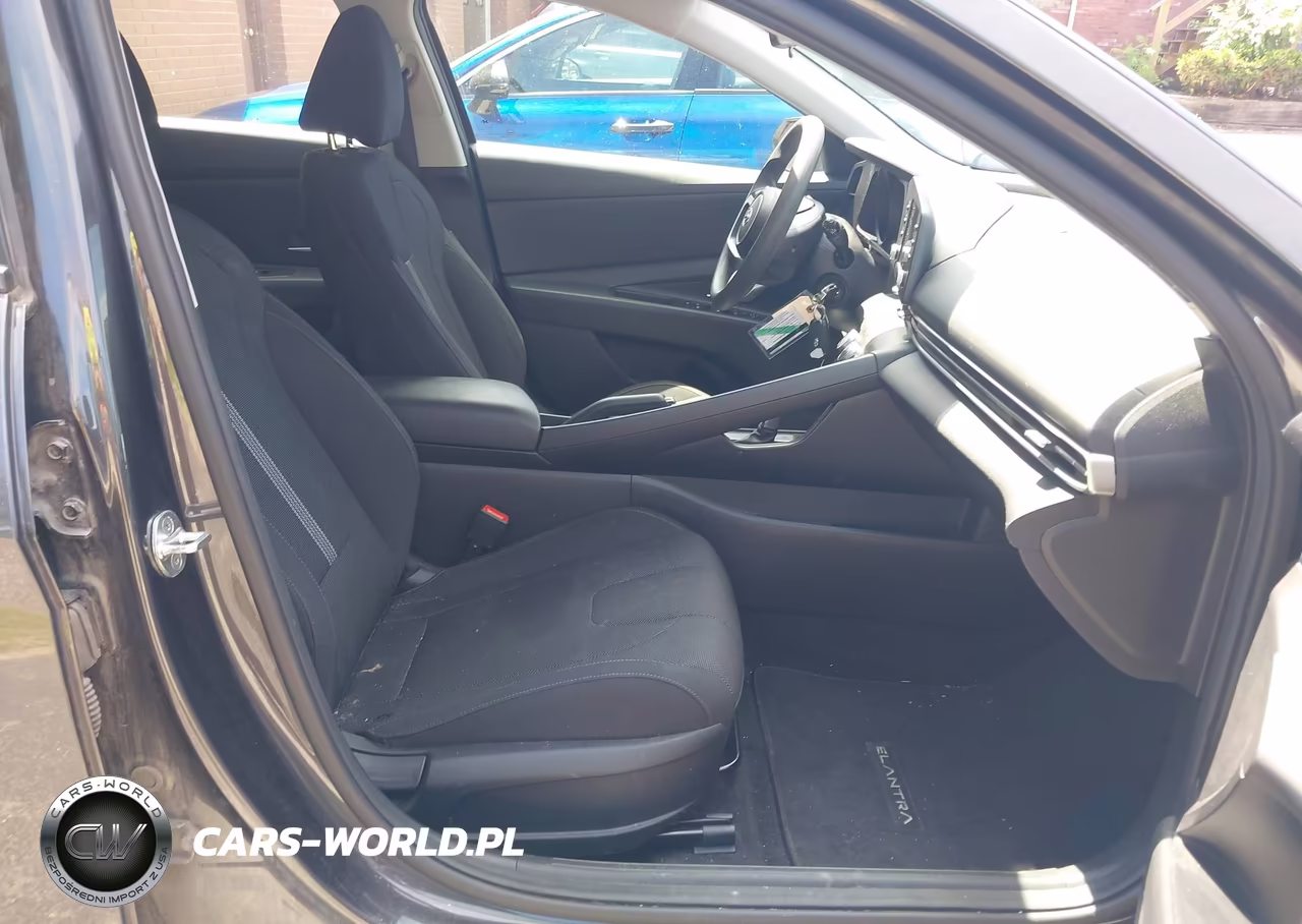 2023 Hyundai Elantra Se VIN:5NPLL4AG8PH102375 - 5