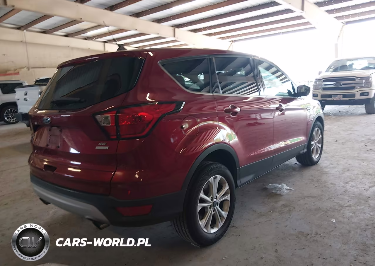 2019 Ford Escape Se VIN:1FMCU0GD3KUB32204 - 4