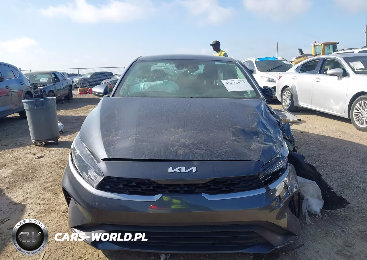 2024 Kia Forte Lxs VIN:3KPF24AD9RE780534 - 12
