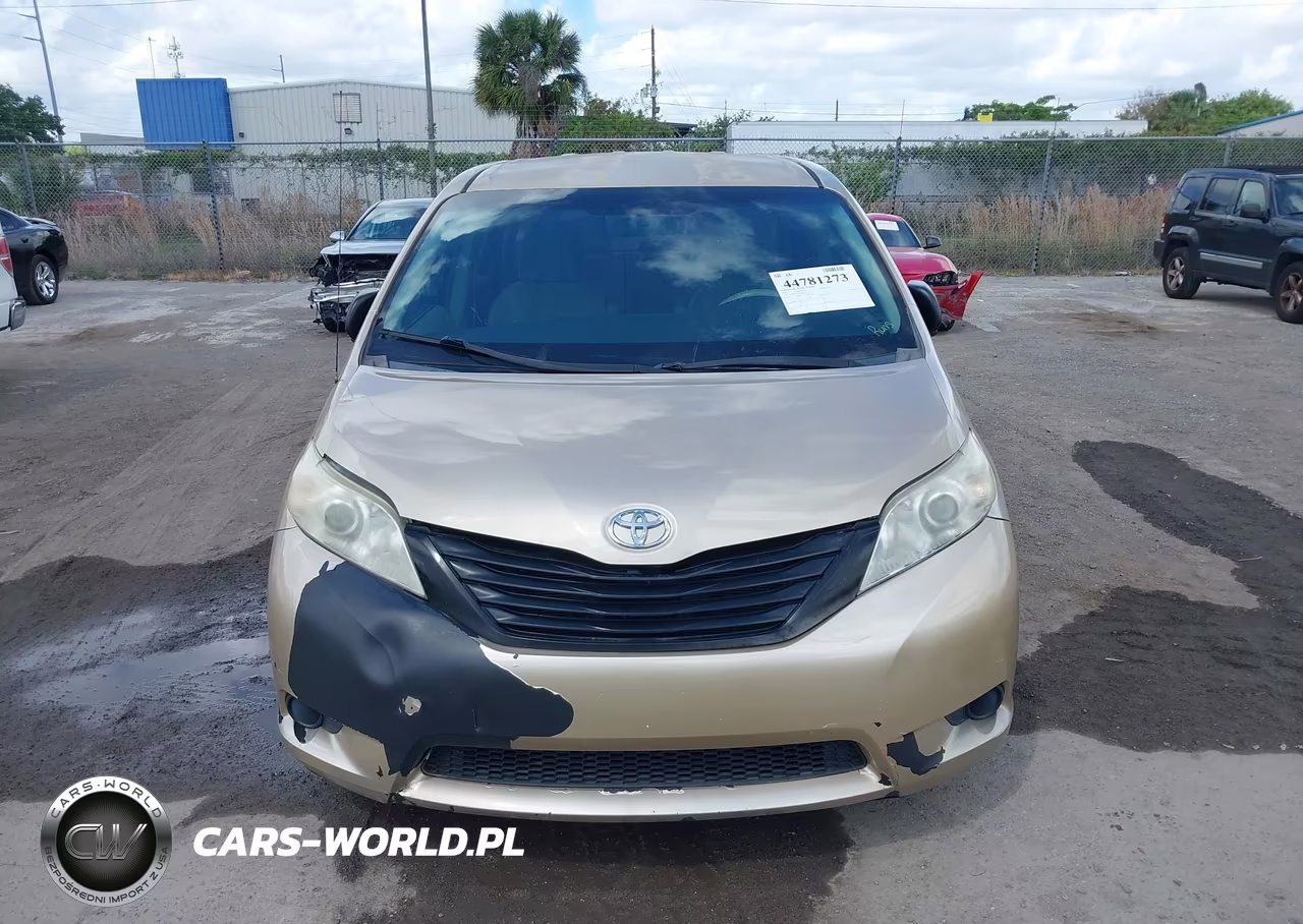 2011 Toyota Sienna Base V6 VIN:5TDZK3DC1BS019339 - 6
