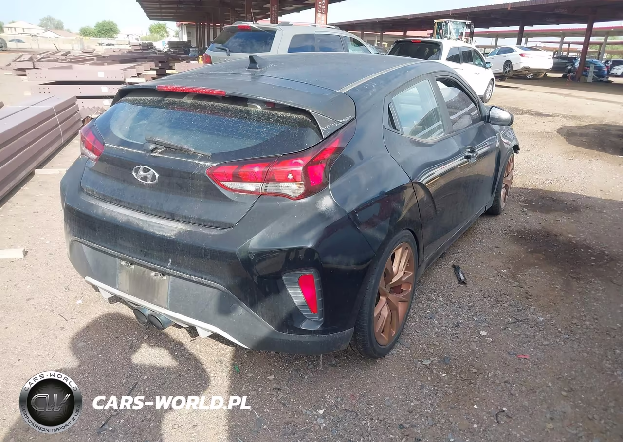 2019 Hyundai Veloster 2.0 VIN:KMHTG6AF3KU010480 - 4