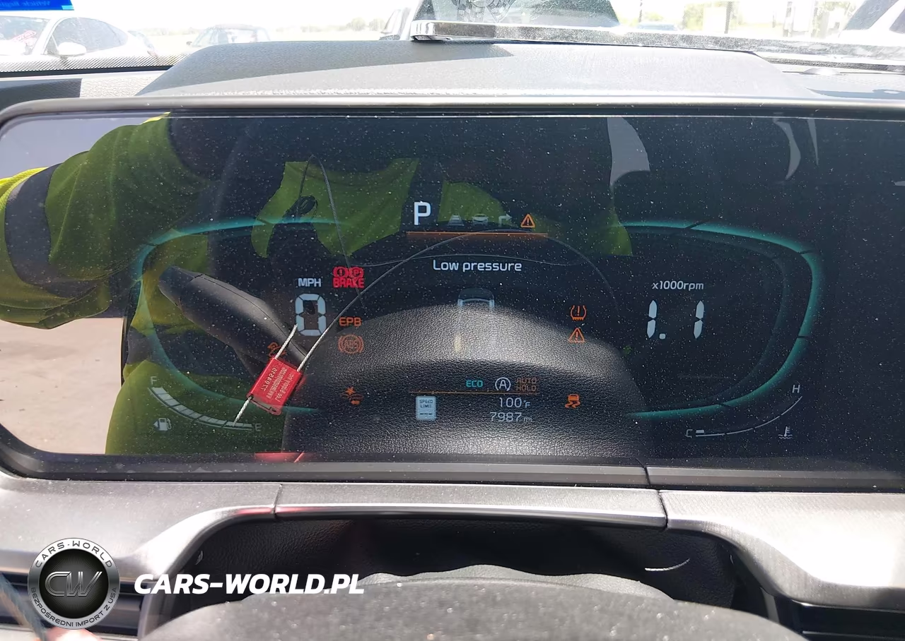 2025 Kia Telluride S VIN:5XYP64GC5SG733145 - 15