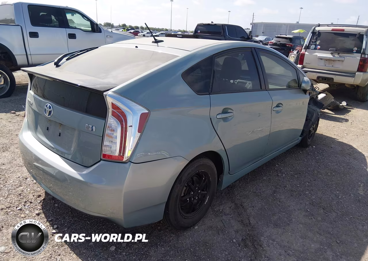 2014 Toyota Prius Three VIN:JTDKN3DU2E1759016 - 4