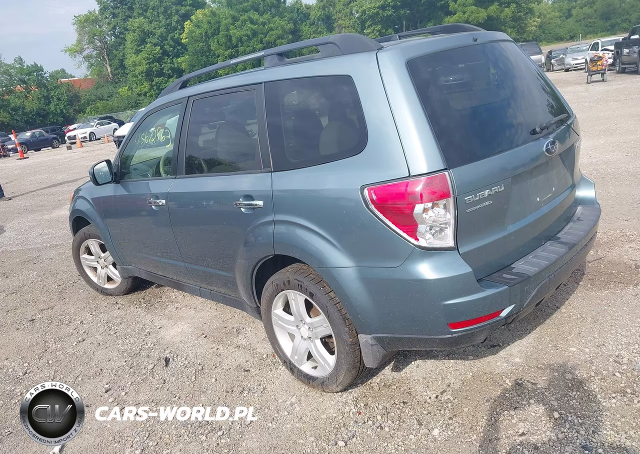 2010 Subaru Forester 2.5X Premium VIN:JF2SH6CC8AH717406 - 3