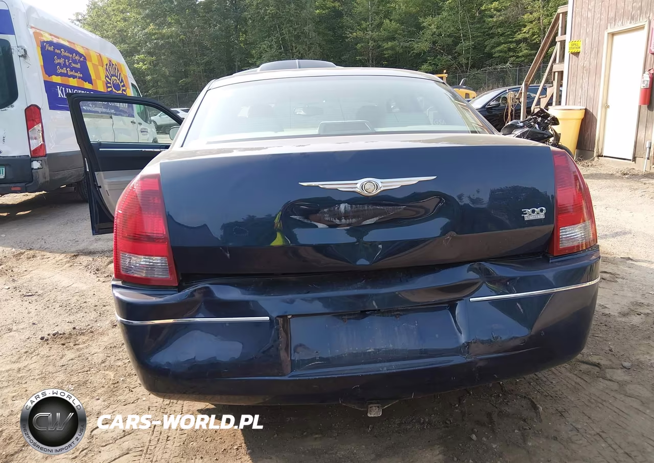 2005 Chrysler 300 Touring VIN:2C3JA53G45H651694 - 6