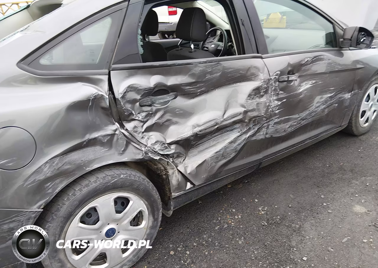 2013 Ford Focus S VIN:1FADP3E25DL288164 - 6
