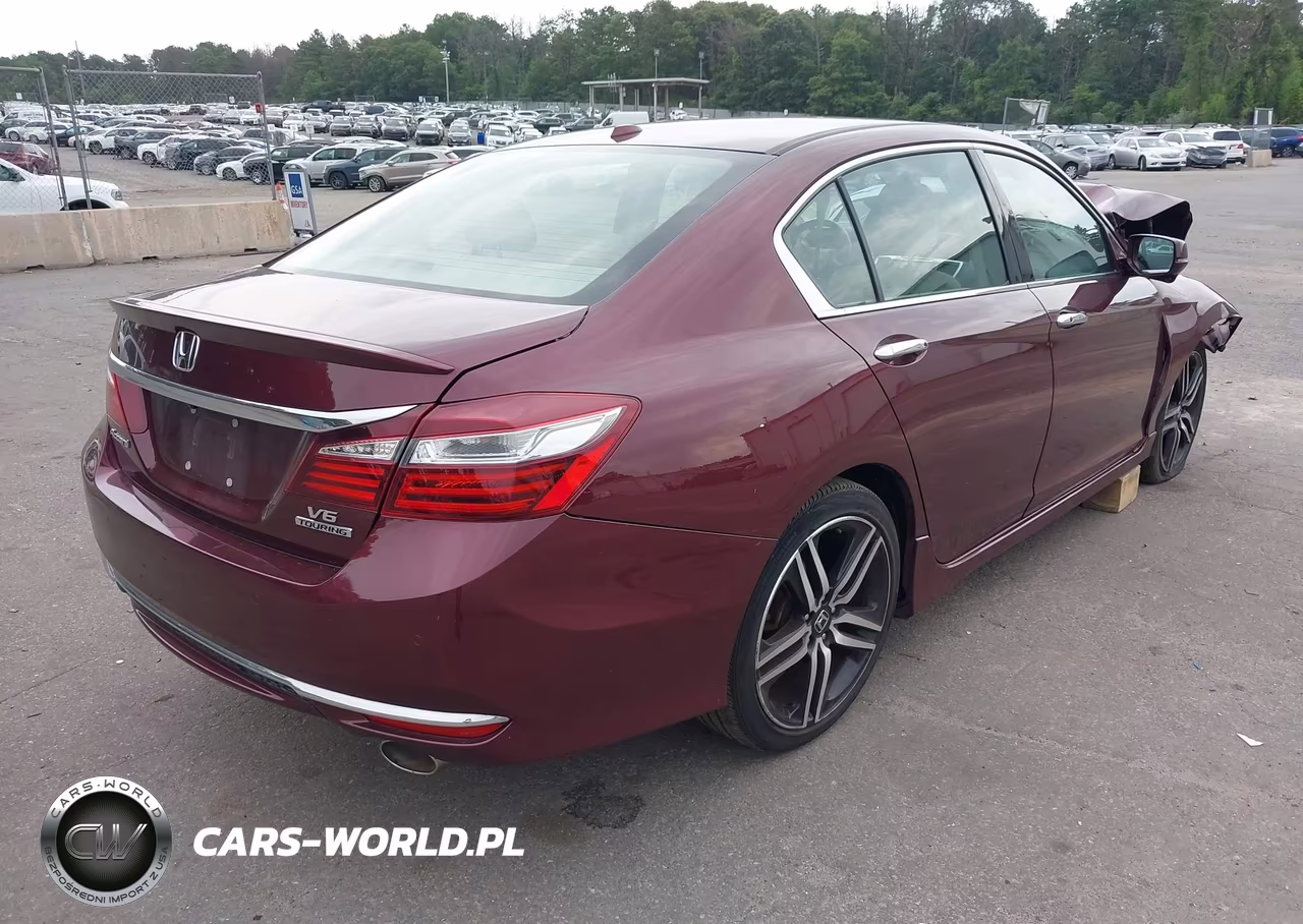 2017 Honda Accord Touring V6 VIN:1HGCR3F98HA000247 - 4