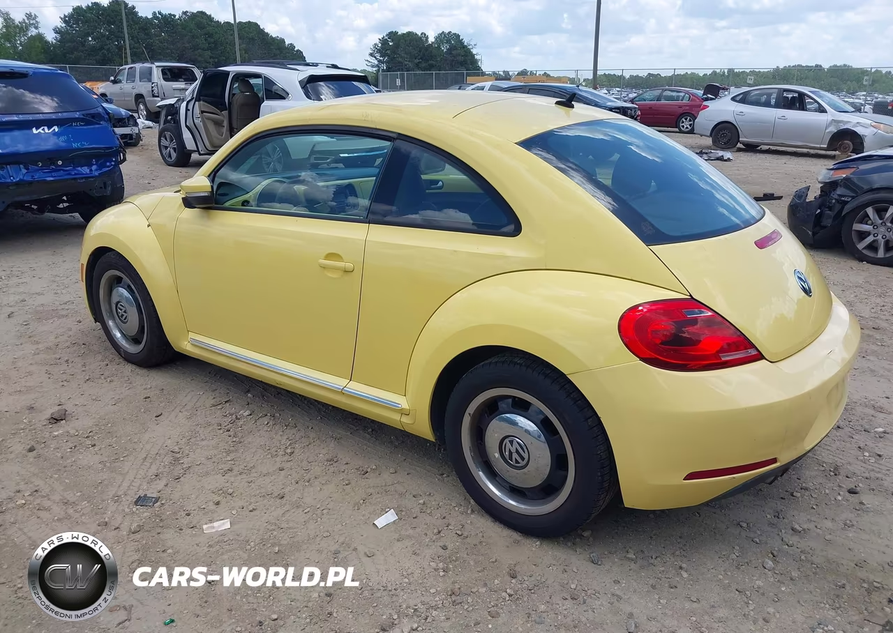 2013 Volkswagen Beetle 2.5L VIN:3VWJP7AT1DM618557 - 3