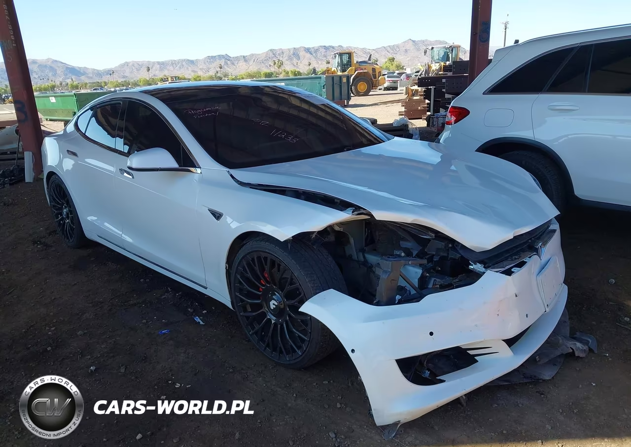 2016 Tesla Model S – zdjęcie 1 z 18