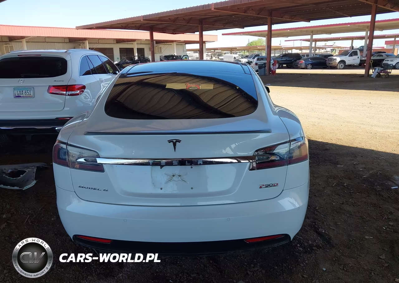 2016 Tesla Model S VIN:5YJSA1E45GF156747 - 16