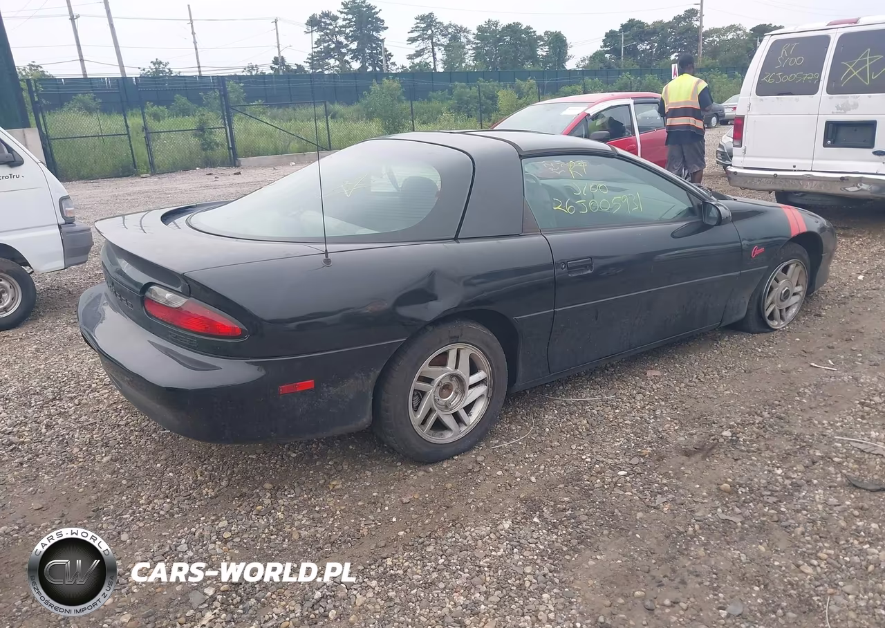 1994 Chevrolet Camaro Z28 VIN:2G1FP22PXR2124325 - 4