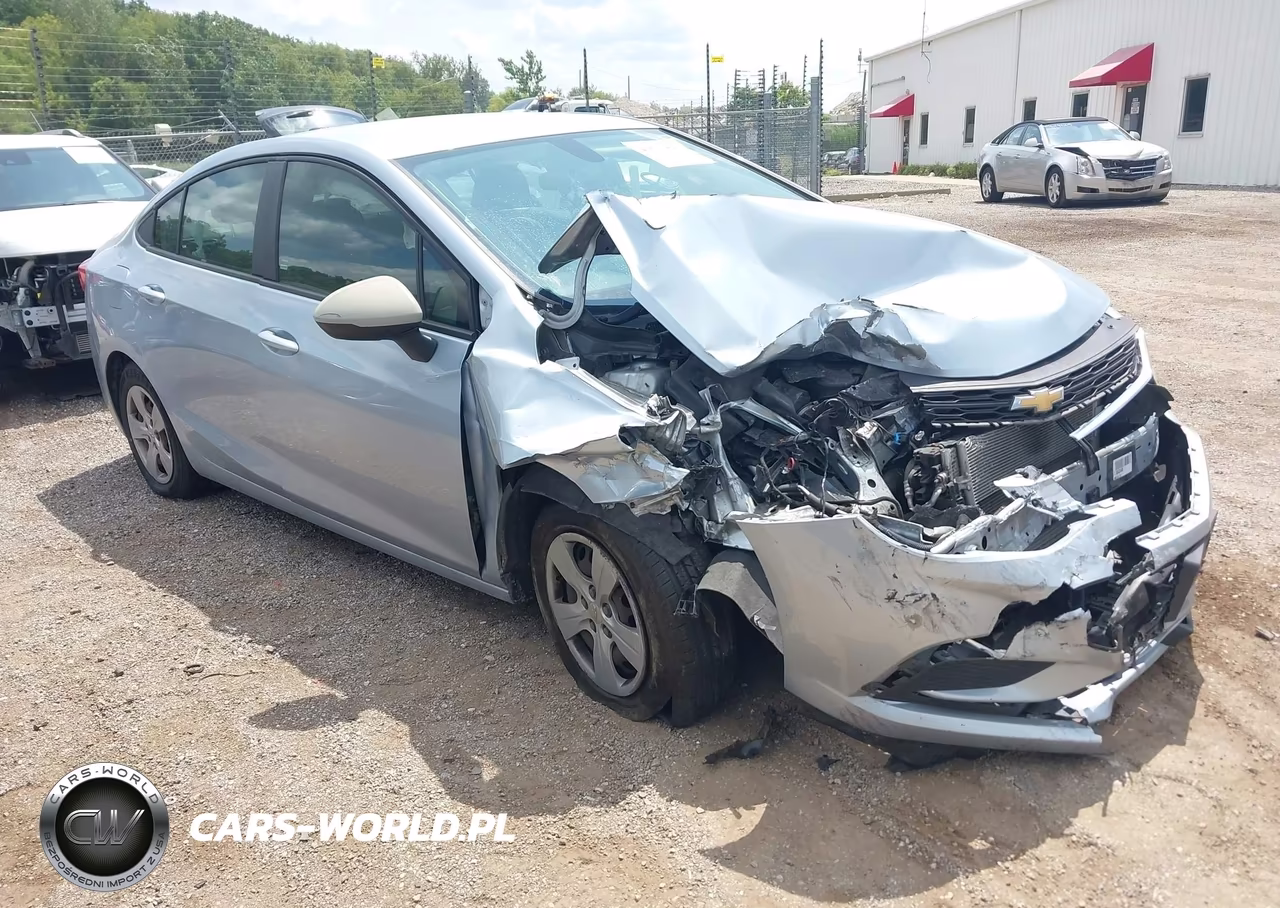 2018 Chevrolet Cruze Ls Auto – zdjęcie 1 z 16