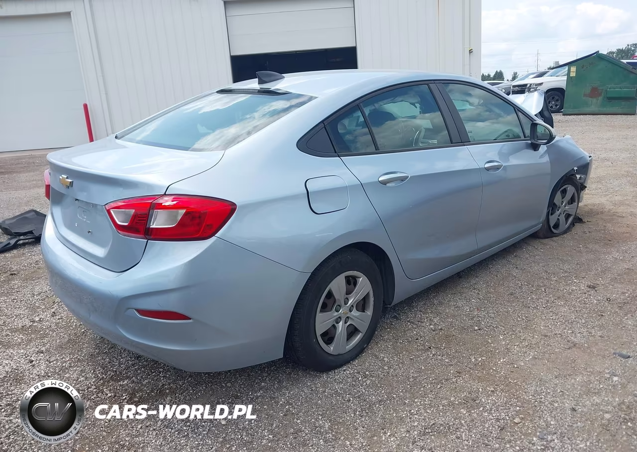 2018 Chevrolet Cruze Ls Auto VIN:1G1BC5SM8J7223370 - 4