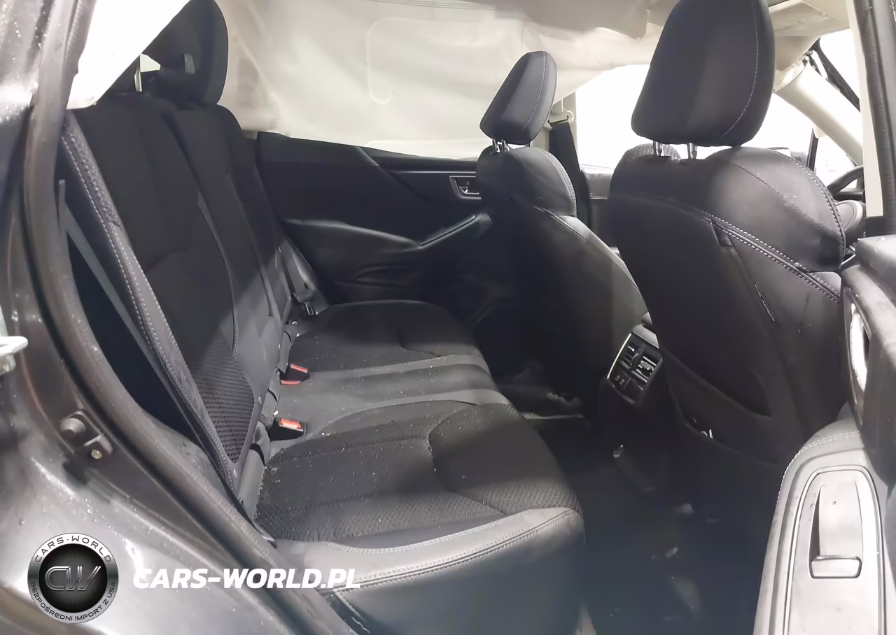 2023 Subaru Forester Premium VIN:JF2SKAECXPH533188 - 8