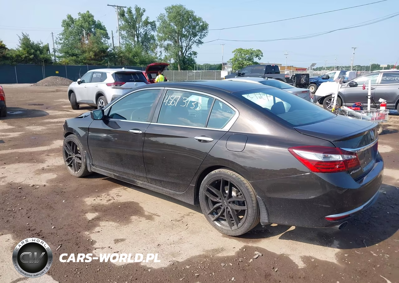 2017 Honda Accord Sport VIN:1HGCR2F55HA262315 - 3