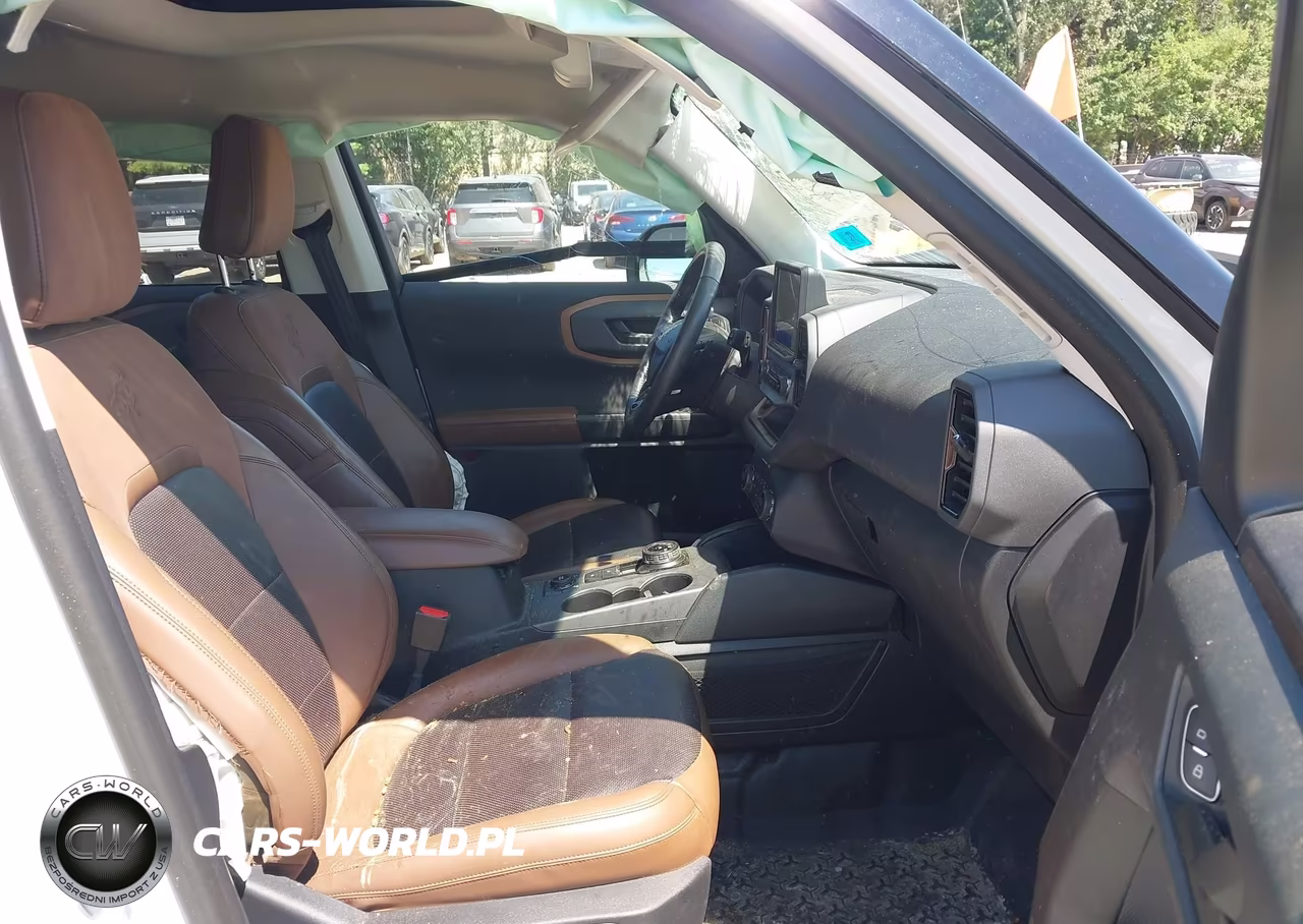 2021 Ford Bronco Sport Badlands VIN:3FMCR9D92MRA30568 - 5