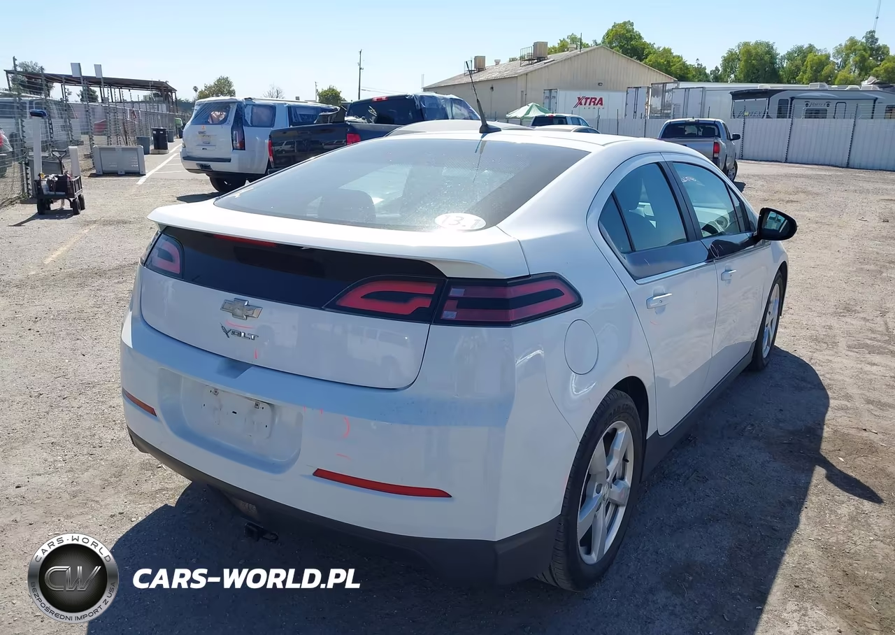 2013 Chevrolet Volt VIN:1G1RE6E46DU147163 - 4