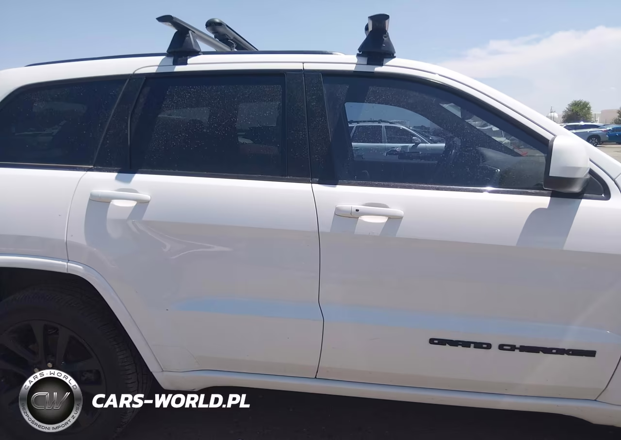 2017 Jeep Grand Cherokee Altitude VIN:1C4RJFAG2HC958523 - 12
