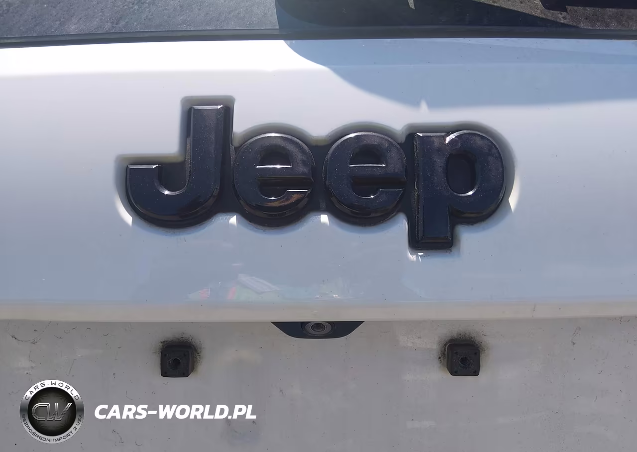 2017 Jeep Grand Cherokee Altitude VIN:1C4RJFAG2HC958523 - 16