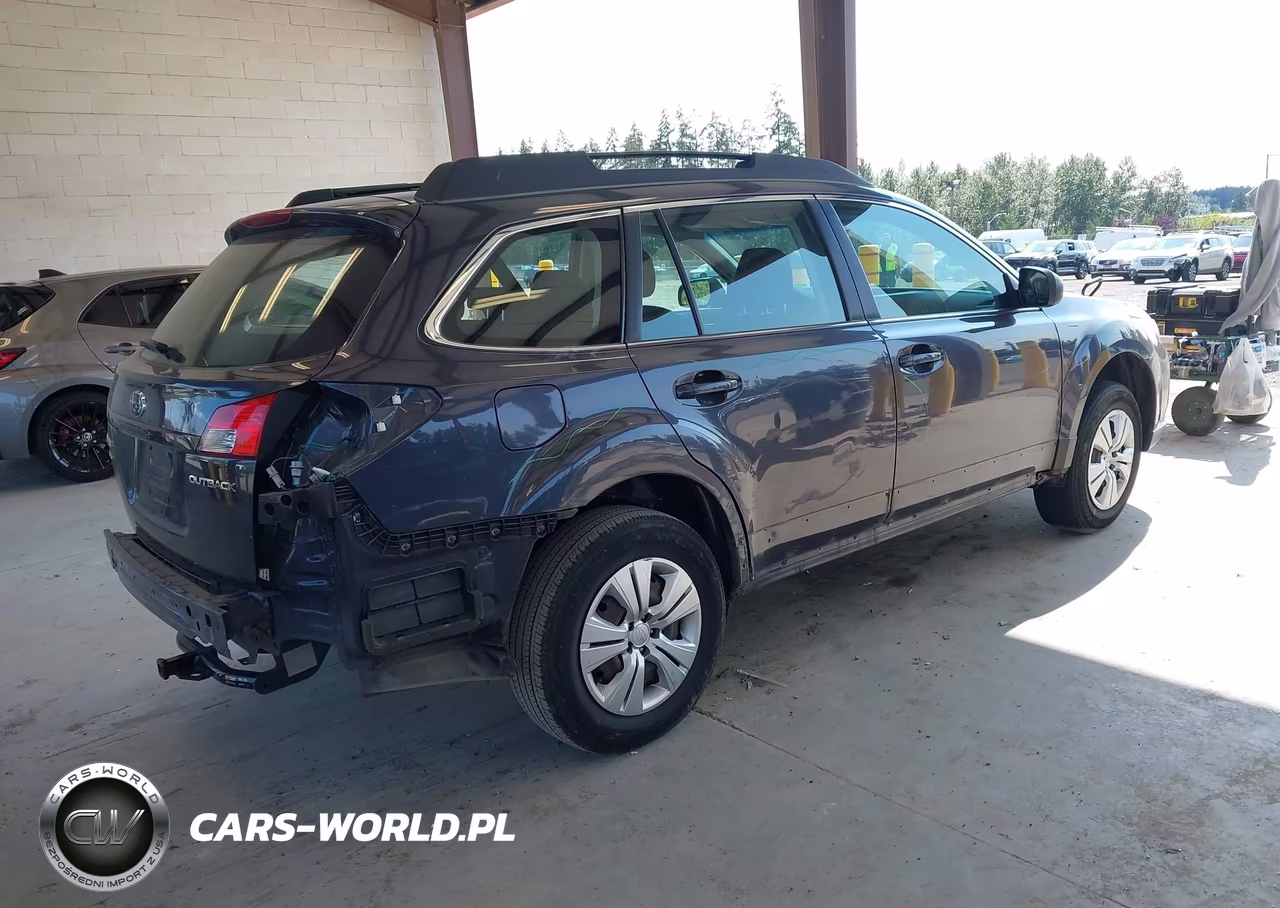 2011 Subaru Outback 2.5I VIN:4S4BRBAC0B3340359 - 4