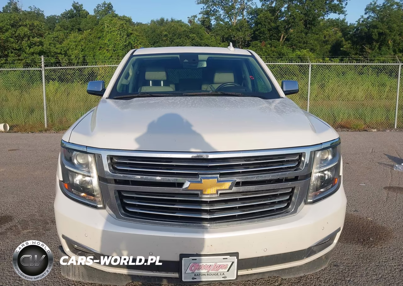 2017 Chevrolet Suburban Premier VIN:1GNSKJKC5HR272350 - 12