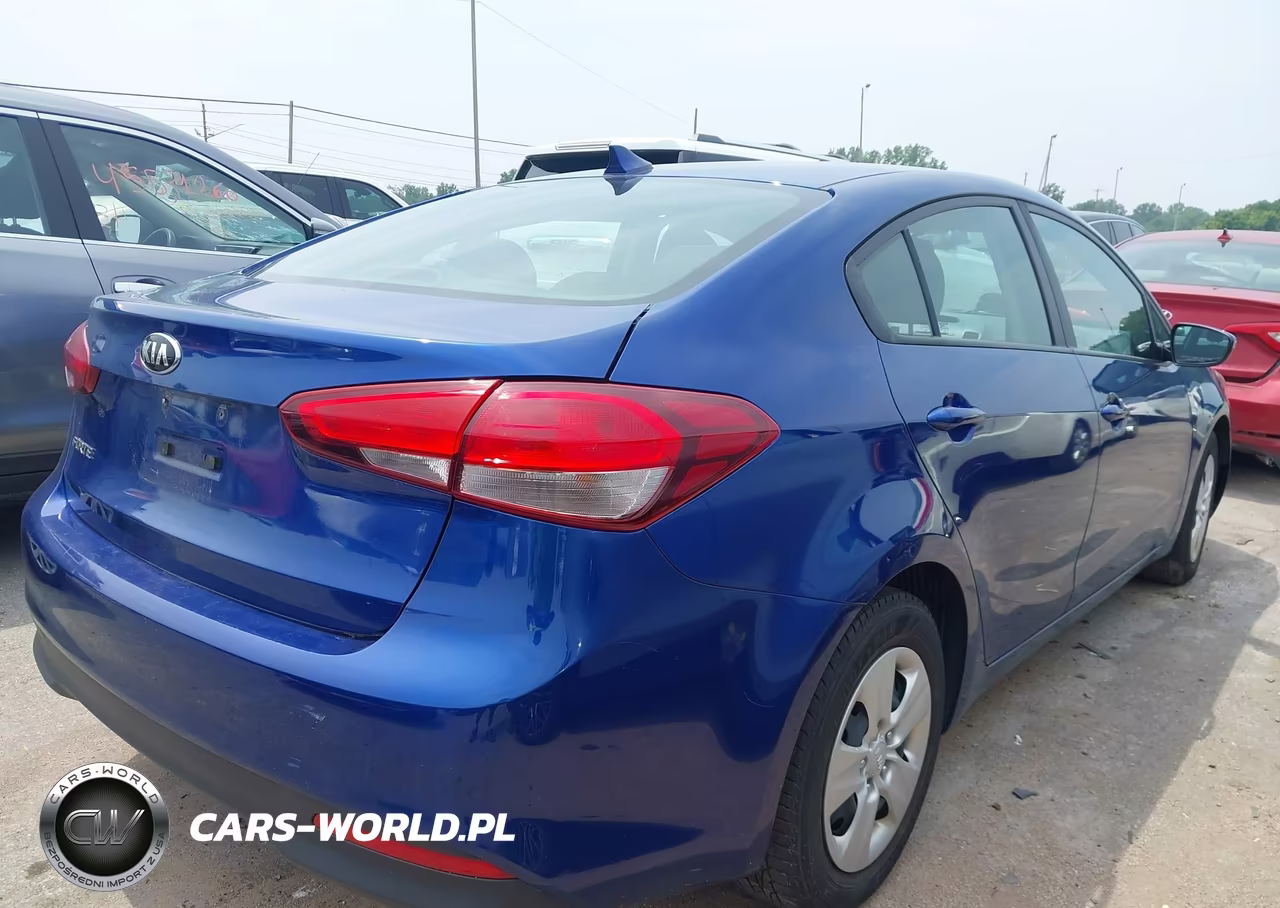 2017 Kia Forte Lx VIN:3KPFK4A70HE109181 - 4
