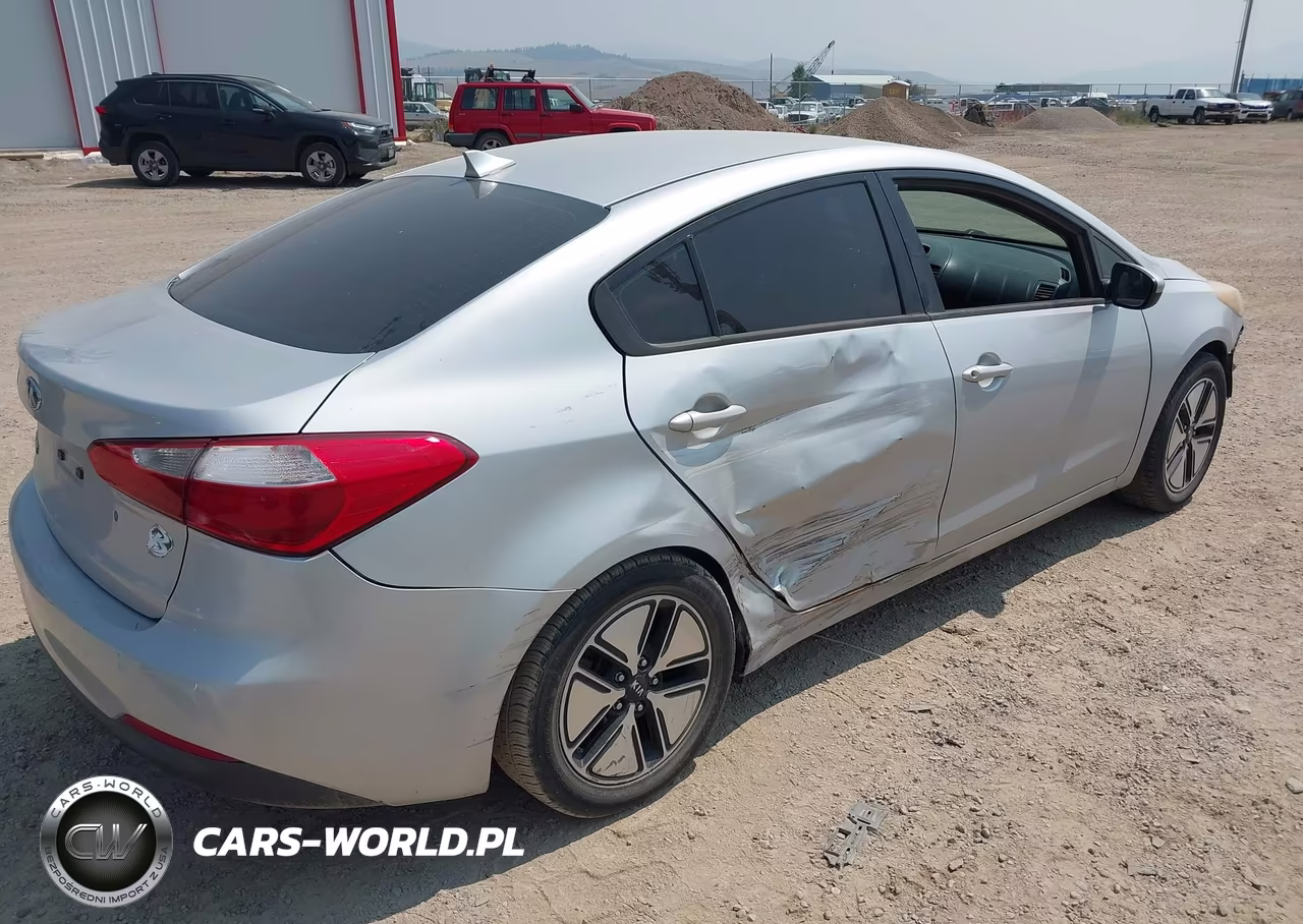 2015 Kia Forte Lx VIN:KNAFK4A60F5367925 - 4