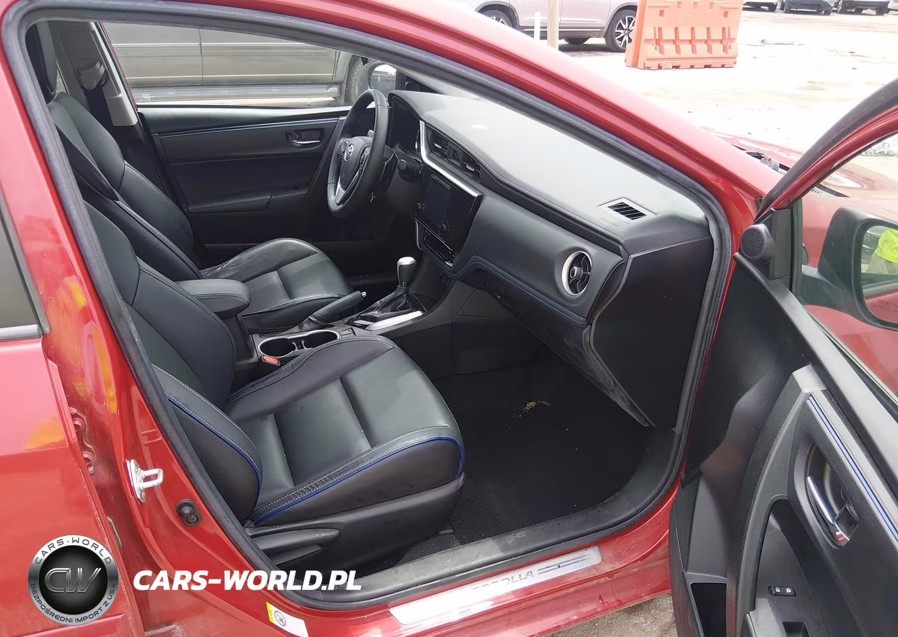 2018 Toyota Corolla Xse VIN:5YFBURHE6JP841068 - 5