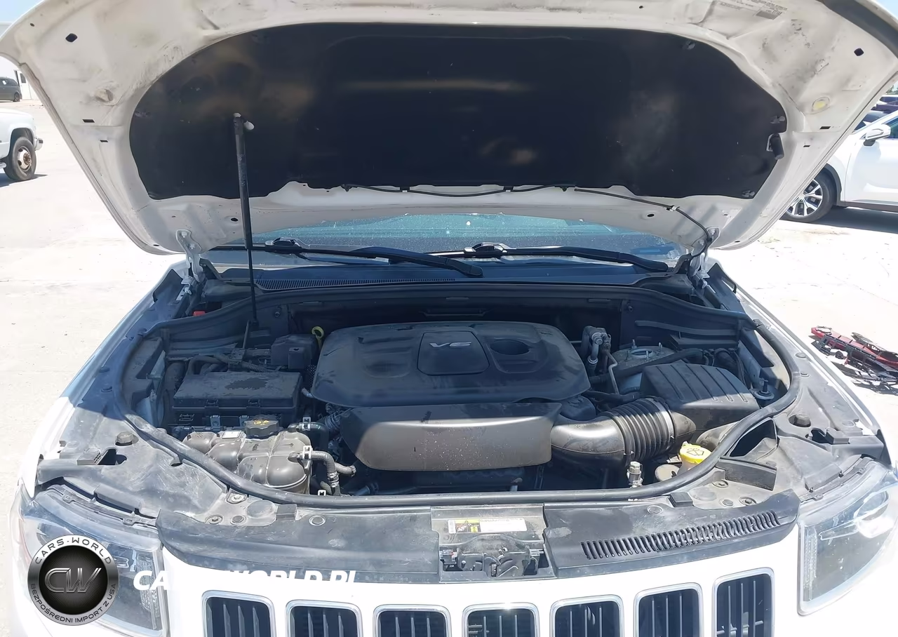 2016 Jeep Grand Cherokee Laredo VIN:1C4RJEAG2GC391058 - 10