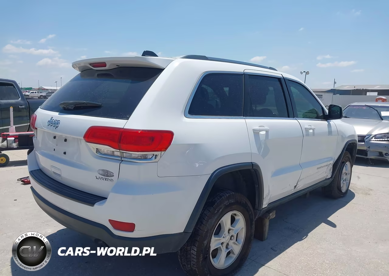 2016 Jeep Grand Cherokee Laredo VIN:1C4RJEAG2GC391058 - 4
