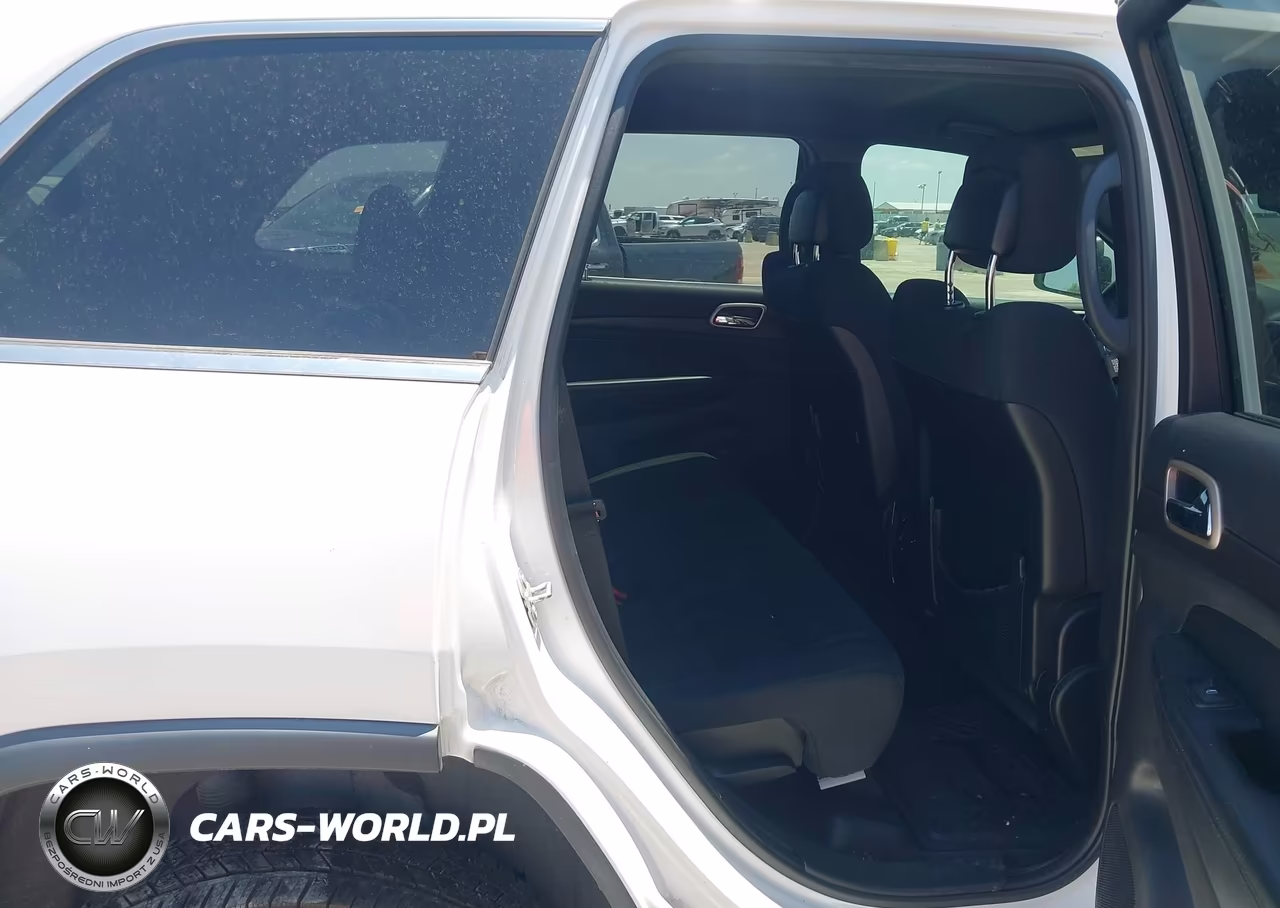 2016 Jeep Grand Cherokee Laredo VIN:1C4RJEAG2GC391058 - 8