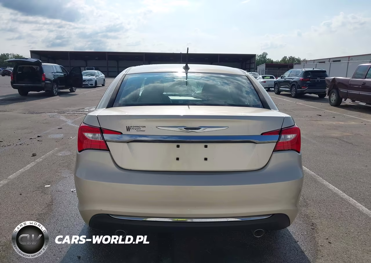 2013 Chrysler 200 Limited VIN:1C3CCBCG1DN747371 - 16