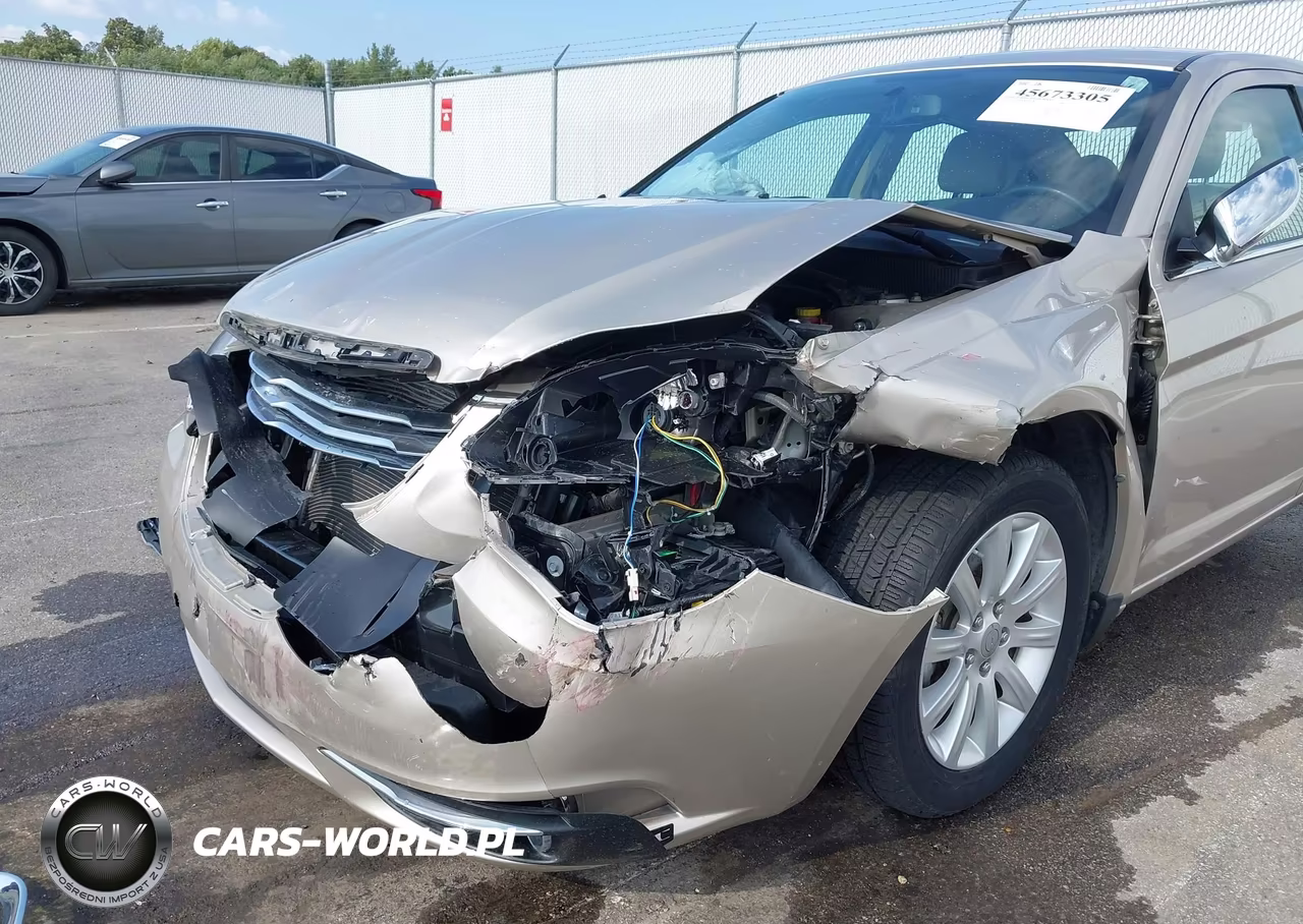 2013 Chrysler 200 Limited VIN:1C3CCBCG1DN747371 - 6