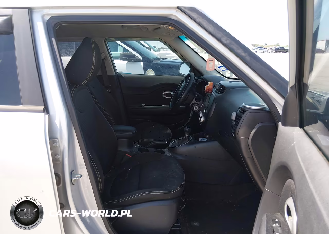 2016 Kia Soul + VIN:KNDJP3A51G7844836 - 5