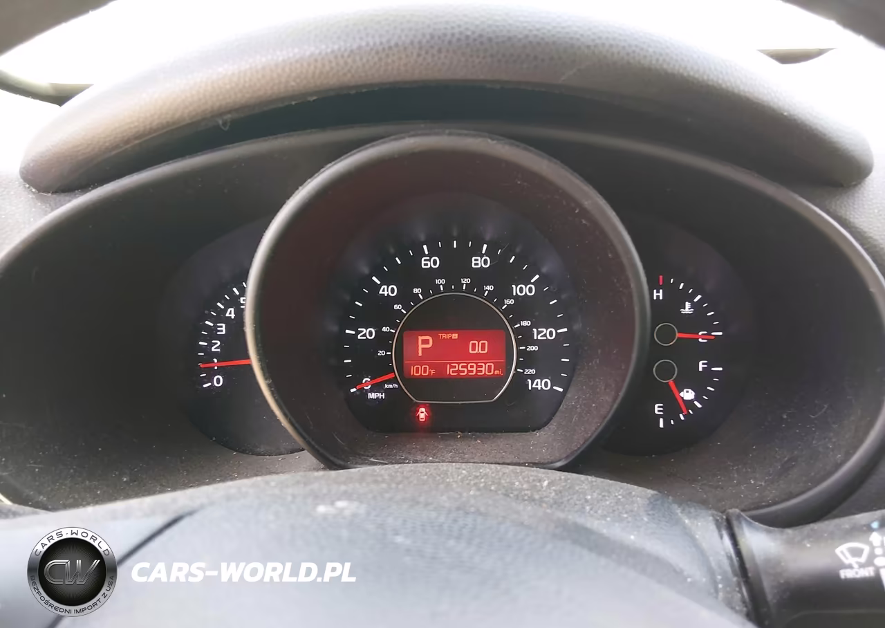 2016 Kia Soul + VIN:KNDJP3A51G7844836 - 7