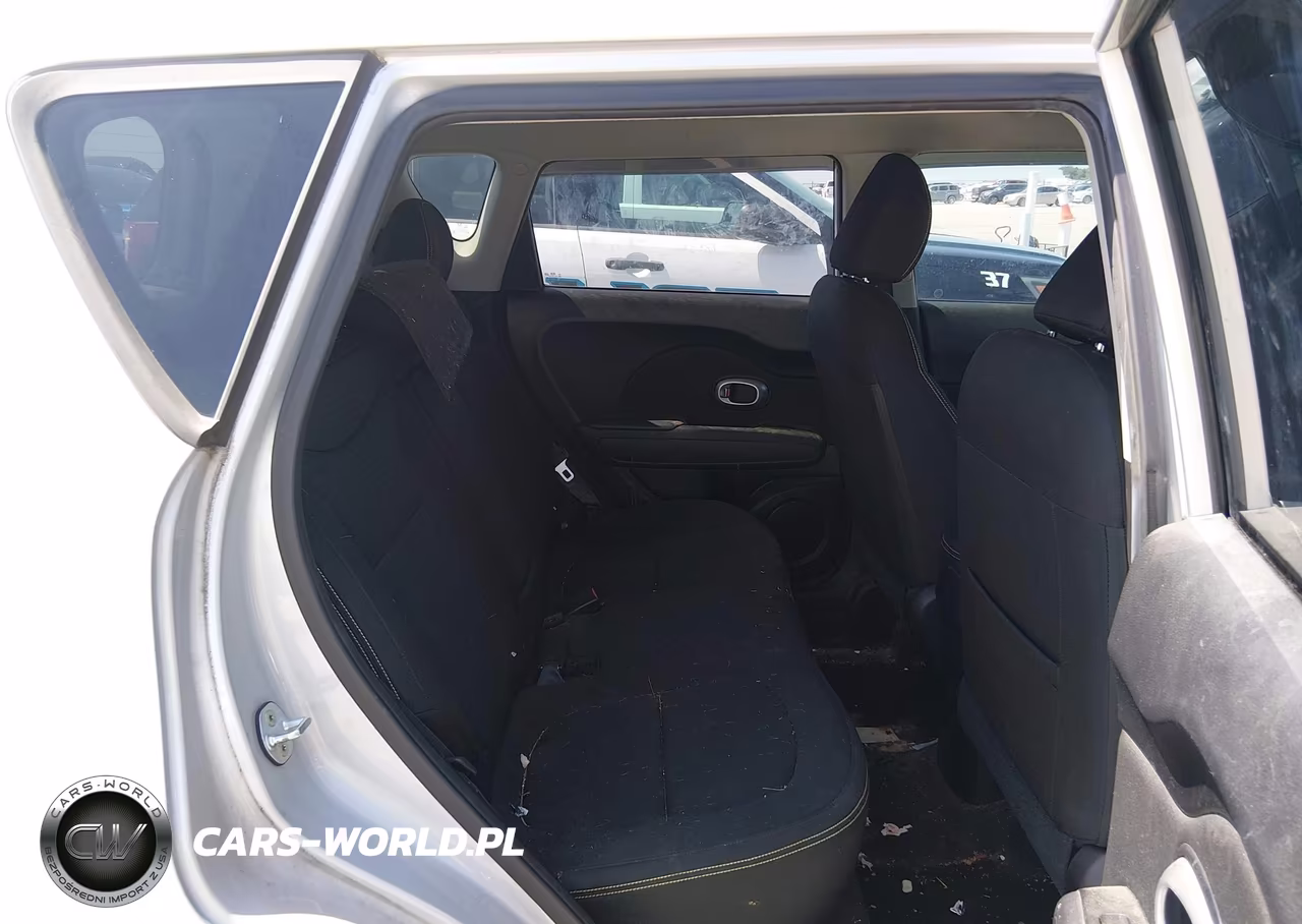 2016 Kia Soul + VIN:KNDJP3A51G7844836 - 8