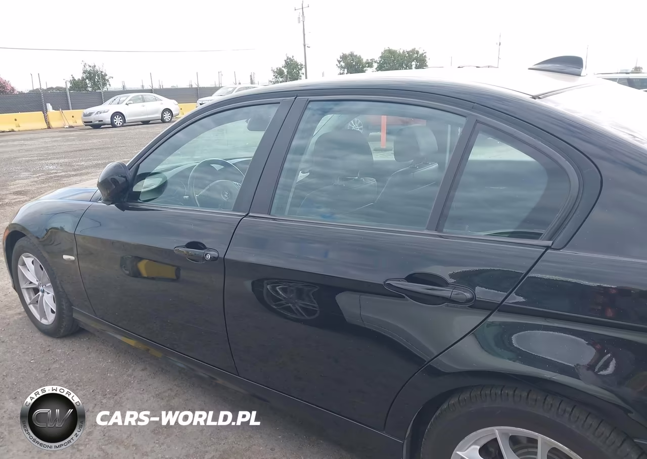2010 BMW 328I VIN:WBAPH7G52ANM51465 - 14